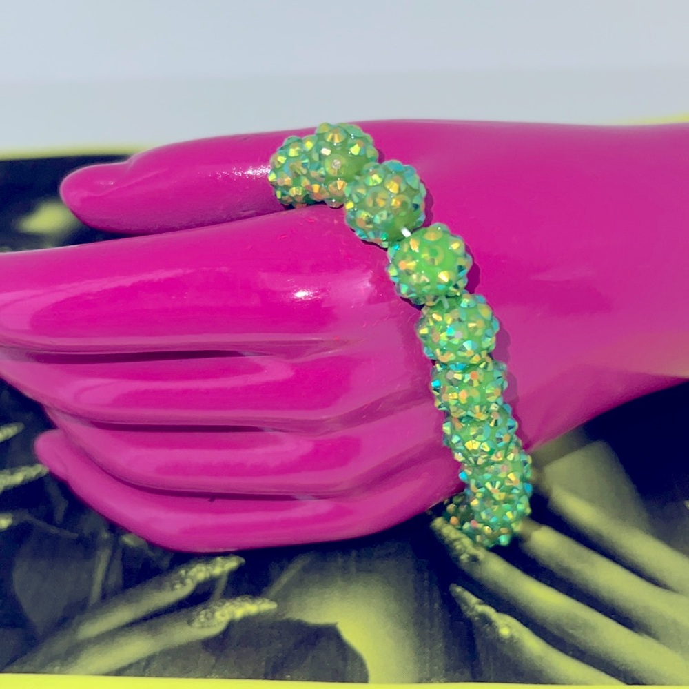 Look Beautiful One Elegant Lime Green sparkling Bracelet $7 sale